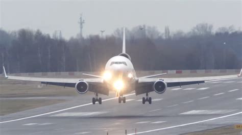 南航试飞飞机A380从首都机场起飞-中国民航网