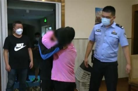 母子失散八年 警方助力“千里团圆”_凤凰网视频_凤凰网