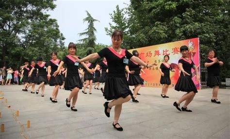 四川省第二届广场舞公益推广活动在内江举行 - 城市论坛 - 天府社区
