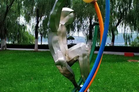 哈尔滨雕塑|哈尔滨雕塑厂|白钢|不锈钢雕塑_哈尔滨华美雕塑公司