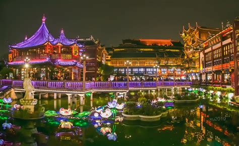 上海豫园城隍庙的松运楼高清图片下载_红动中国