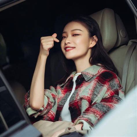 倪妮温柔头像女生