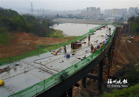 重庆逢山开路遇水架桥 加快建设国际性综合交通枢纽_重庆频道_凤凰网