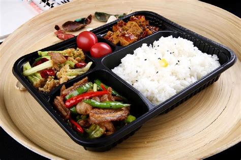鲜道榜自热米饭自发热快餐储备盒饭户外方便速食懒人常温加热食品