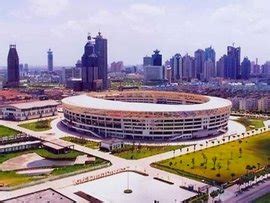 上海体育局局长：浦东足球场下半年竣工，虹口将进行大改造_手机新浪网
