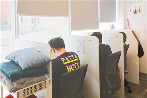 自贡得到共享自习室：别在家磨洋工了，来这里高效学习-中小企业IT网--中国中小企业决策首选媒体、中小企业信息化服务平台