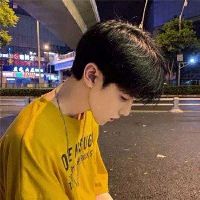 温柔女生对应男生头像