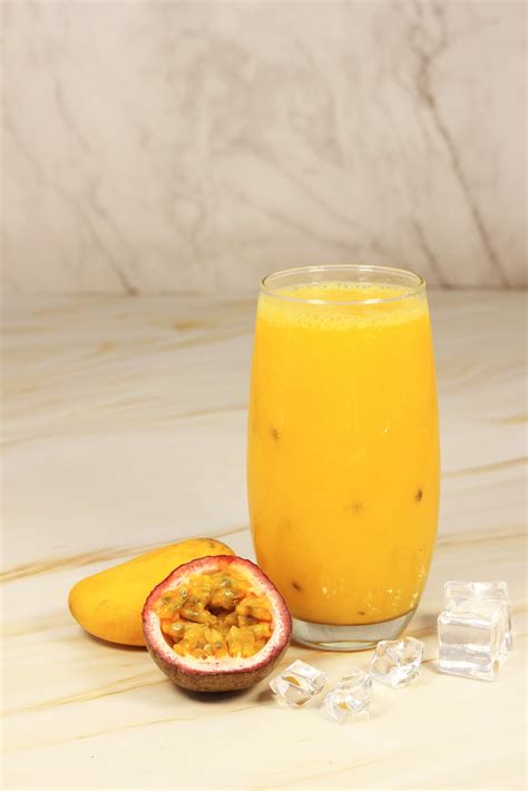 新鲜的橙汁图片-新鲜营养的橙汁素材-高清图片-摄影照片-寻图免费打包下载