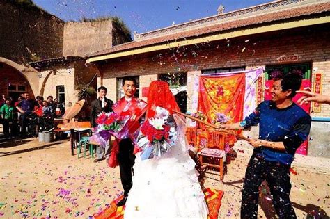 农村中式婚礼现场布置效果图(徐州乡村的中式婚礼，绝美) - 【爱喜匠】
