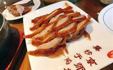 到北京吃全聚德，高人气盛世牡丹烤鸭和经典烤鸭区别在哪？|全聚德|烤鸭|牡丹_新浪新闻