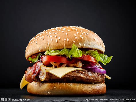 试吃火遍全球的“人造肉汉堡”，对比肯德基汉堡，哪个更好吃？_腾讯视频