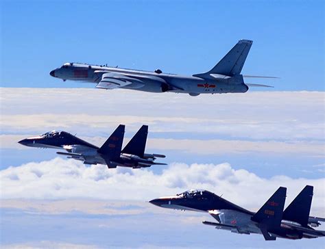 2022中国空军实力，三代以上战机超1500架，隐身机达200架！_我国_数量_重型