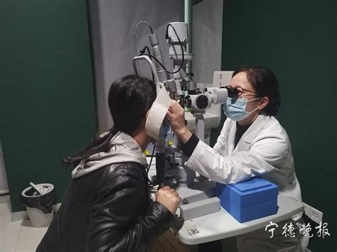 聚焦和平眼科为幼儿园老师眼健康知识讲座_-上海和平眼科医院