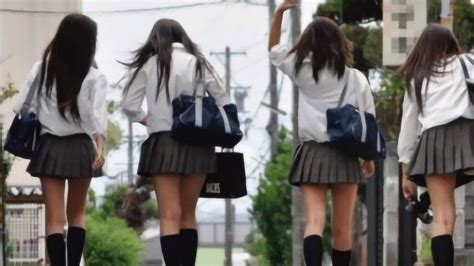 日本女生冬天穿短裙，难道不冷吗？ - 知乎