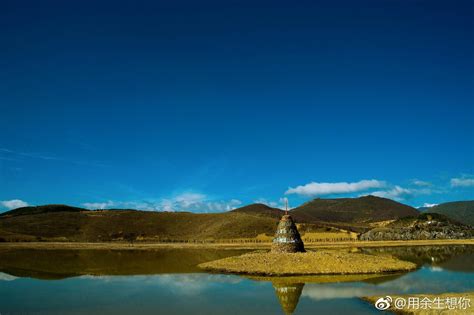 香格里拉（Shangri-la）藏语意为“心中的日月”|香格里拉|香格里拉市|云南省_新浪新闻