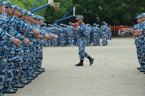 军士学院学生党员在承训中展现先锋模范带头作用-军士学院