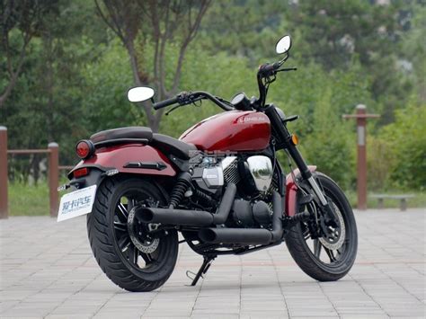 龙嘉摩托车品牌>V途250报价车型图片-摩托范-哈罗摩托