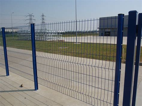 折弯护栏网_护栏 围栏 隔离网 - 成都久力金属丝网有限公司