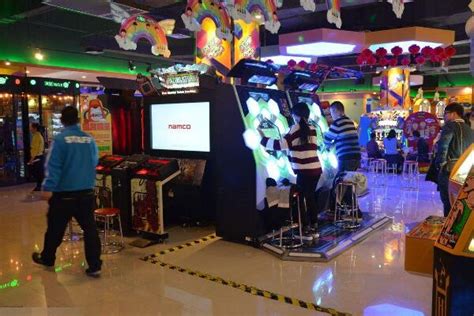 电子游戏厅，电玩城设计案例效果图_美国室内设计中文网