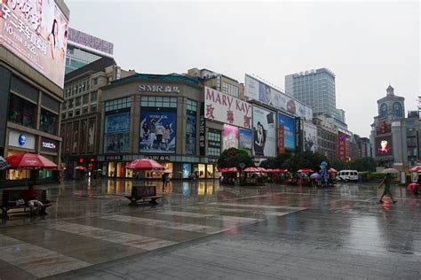 合肥市步行街百盛广场对面LED大屏广告位 - 户外媒体 - 安徽媒体网