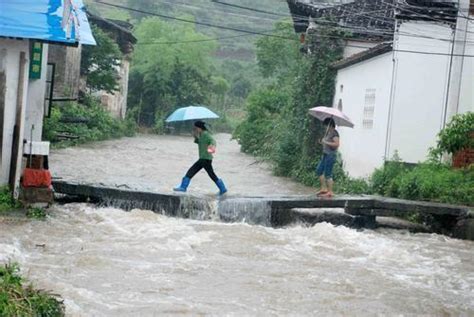 江西北部遭遇暴雨强对流 山体滑坡农田被淹-天气图集-中国天气网