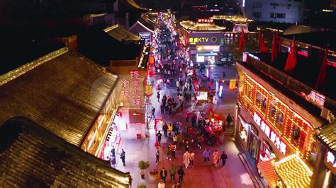 中国山西太原食品街夜景照片摄影图片_ID:427483760-Veer图库