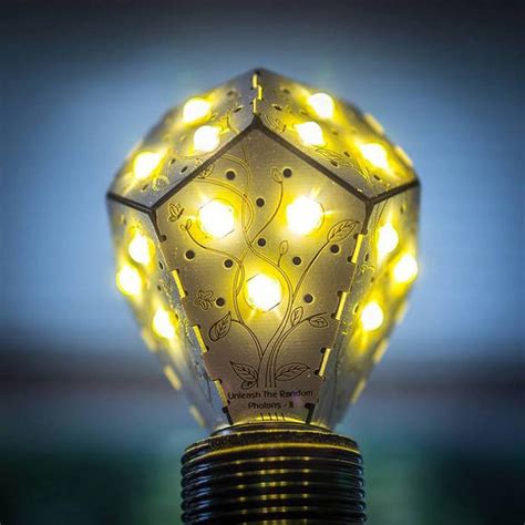 第28期｜一物：Nanoleaf Bloom·LED灯泡，比智能灯泡还省事儿