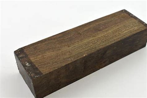世界十大最重木头:第二名多用于铁路枕木第一名带有清香_植物之最_第一排行榜