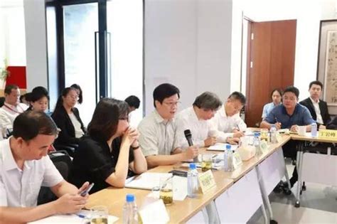 城市更新投领导班子召开2022年度民主生活会-党群纪检- 汉江国投