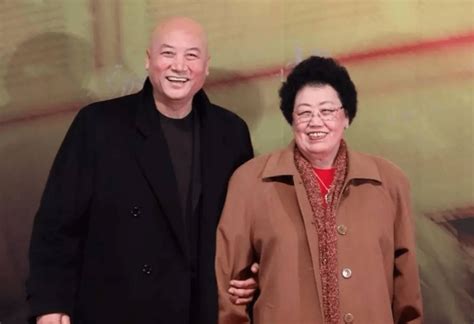 69岁“唐僧”迟重瑞近照曝光，与女富豪结婚31年相互称呼“您”_凤凰网