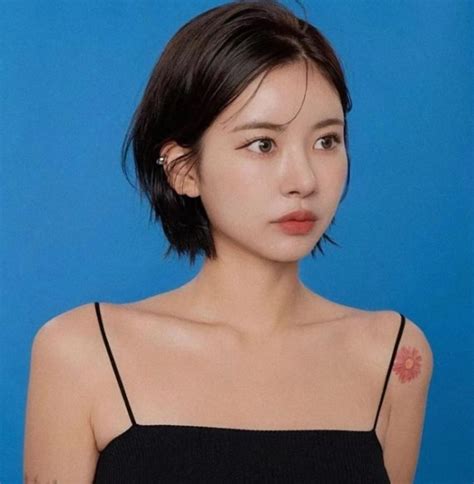 ins短发女生头像温柔
