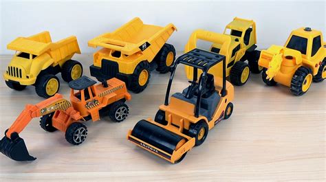 “糖果玩具”之早教视频:工程车系列挖掘机