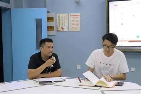 蓬莱市第二实验小学举办寒假教师读书交流会__烟台教育网__胶东在线