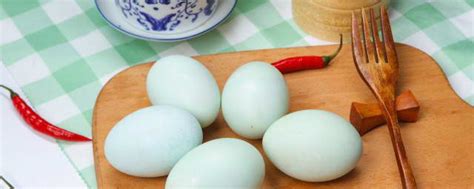 咸鸭蛋的功效与作用及食用方法怎样 高邮三湖牌咸鸭蛋官网