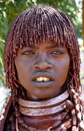 土著人原始部落女人 非洲原始部落的女酋长_华夏智能网