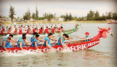 端午节将近 全国多地举办龙舟比赛_腾讯网