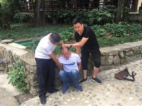 3男子在杭州被刑拘：跟着导航选寺庙 自制粘板偷香火钱_新闻频道_中国青年网