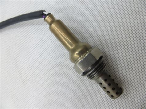 Fuel injector 25342385 for Mitsubishi Delica Zhongxing - buy at the ...