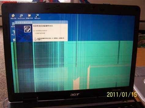 电脑屏幕亮度怎么调,电脑屏幕闪烁的解决方法 ,电脑屏幕出现条纹_齐家网