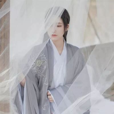 女生微信古风头像及名字