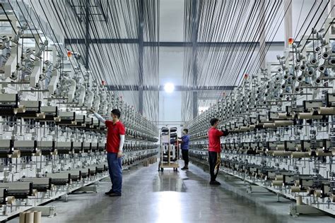 三家化纤企业入选江苏省智能制造示范工厂名单，彰显行业转型升级实力-纺织服装周刊