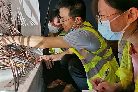 中南空管局技术保障中心导航设备室顺利完成2022年度广州白云国际机场盲降设备年维护工作 - 民用航空网