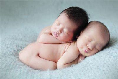 科技 _ 不说不知道，生命真奇妙，双胞胎的第三种形成方式，“半同卵双胞”基因相似度89%