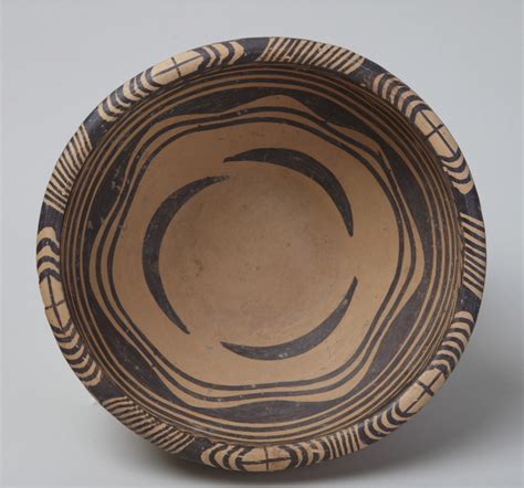 新石器时期 马家窑文化彩陶碗(内部) 普林斯顿大学博物馆藏-古玩图集网