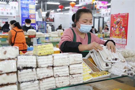 延吉西市场：民俗美食搭上网络快车 “流量”变“销量” - 延边新闻网