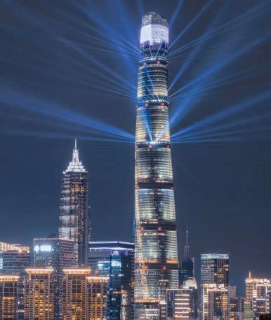 上海地标震旦大厦LED屏广告就选今视传媒！_广东今视传媒官网--本土广告十强企业 400-158-3088