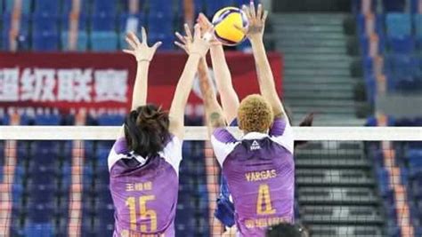 直播回放：2021-2022中国女排超级联赛决赛第二回合 天津渤海银行3-0江苏中天钢铁 颁奖仪式