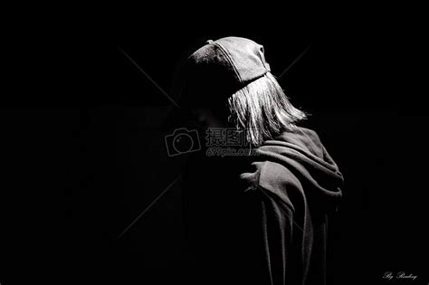 黑底人物头像非主流