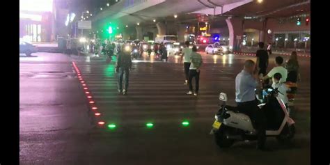 行人过街警示系统-北京百纳友为科技有限公司