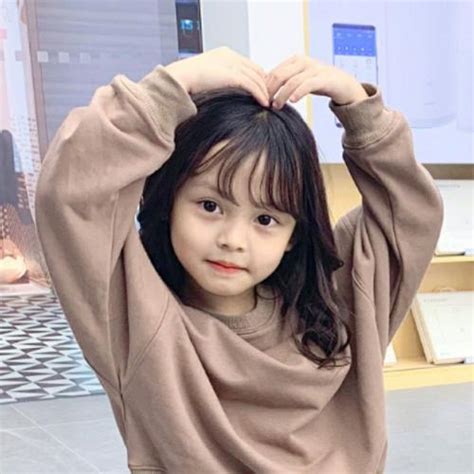小女孩头像图片